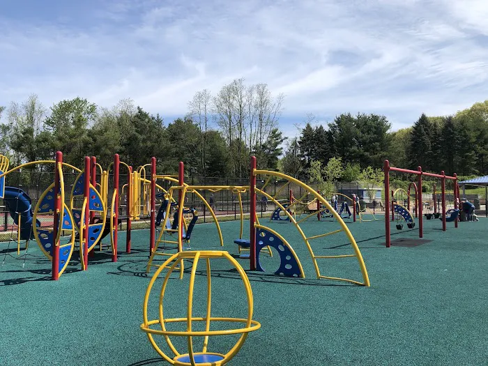 Sweet Hollow Park Picture 2