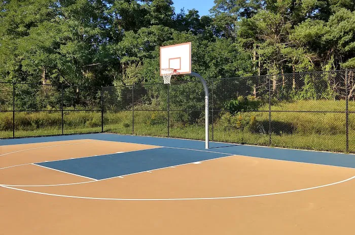 Sweet Hollow Park Picture 9
