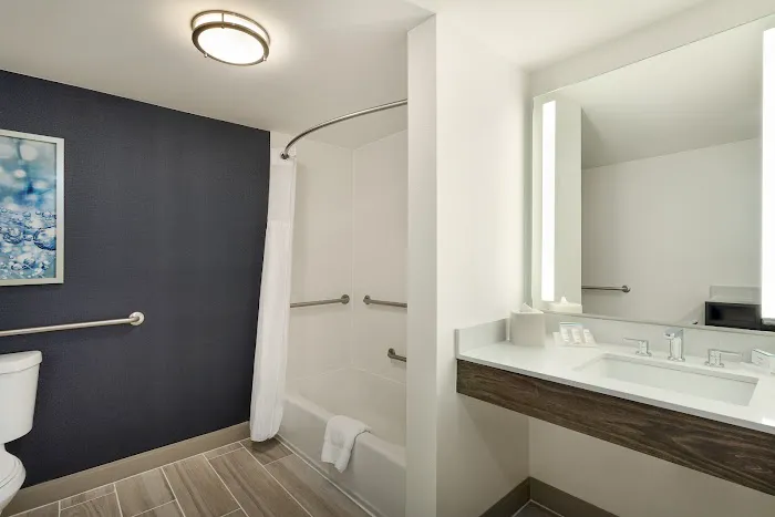 Hilton Garden Inn Melville Picture 4