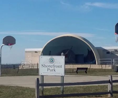 Shorefront Park
