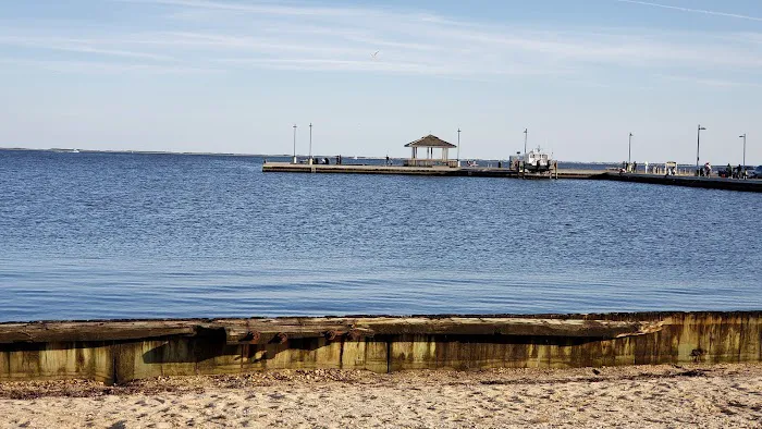 Shorefront Park Picture 5