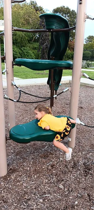 Twelve Pines Park (Southaven Avenue) Picture 10