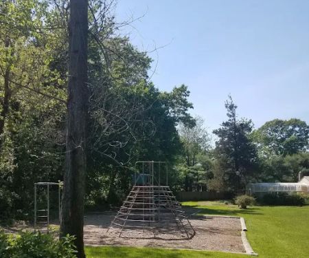 Trustees Park