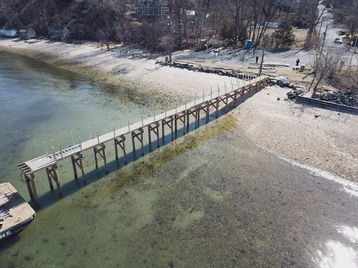 Poquott Community Dock Picture 6