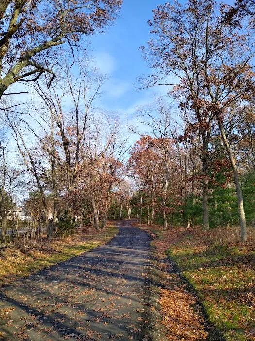 Bethpage State Park Bicycle Path Picture 10