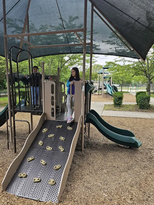 Gordon Heights Children's Park Picture 7