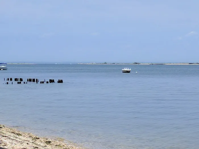 Poquott Beach Front Picture 5