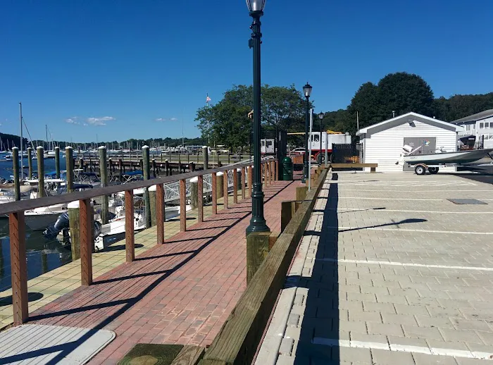 Halesite Marina Picture 3