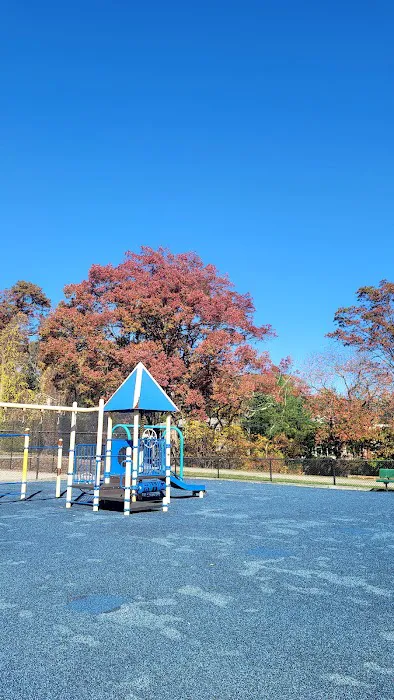 Plainview Old Bethpage community park Picture 3