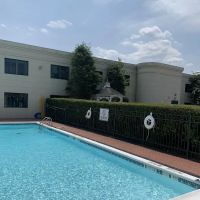 Holiday Inn Plainview-Long Island, an IHG Hotel ico