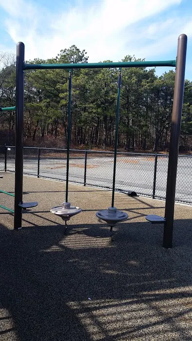 Martha Avenue Recreation Park Picture 9
