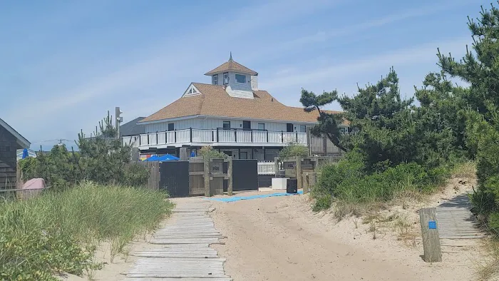 Fire Island Beach House Picture 6