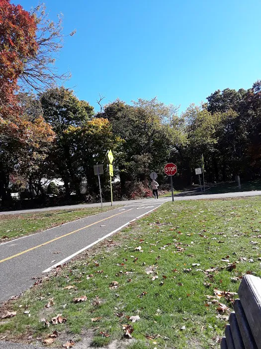 Park for Bethpage Trail Picture 4