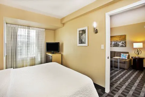 TownePlace Suites Republic Airport Long Island/Farmingdale Picture 2