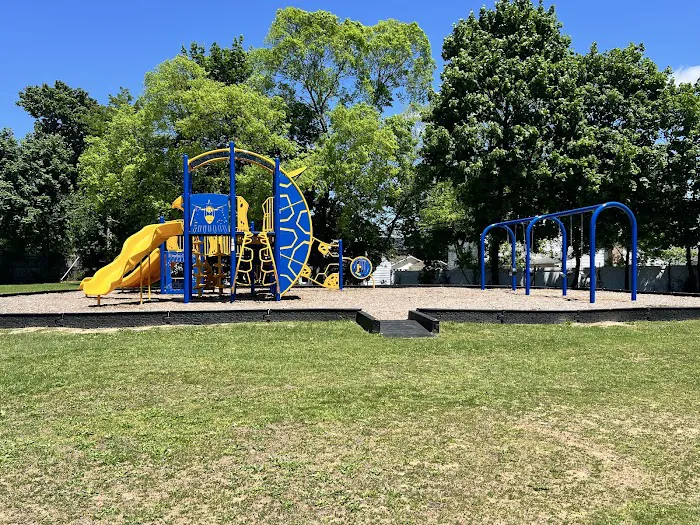 Cynthia Lane Park Picture 1