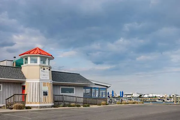 Super 8 by Wyndham Lindenhurst Picture 1