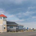 Super 8 by Wyndham Lindenhurst
