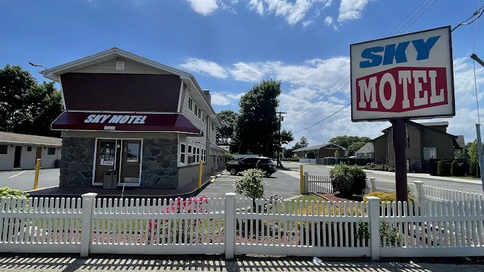 Sky Motel Picture 4
