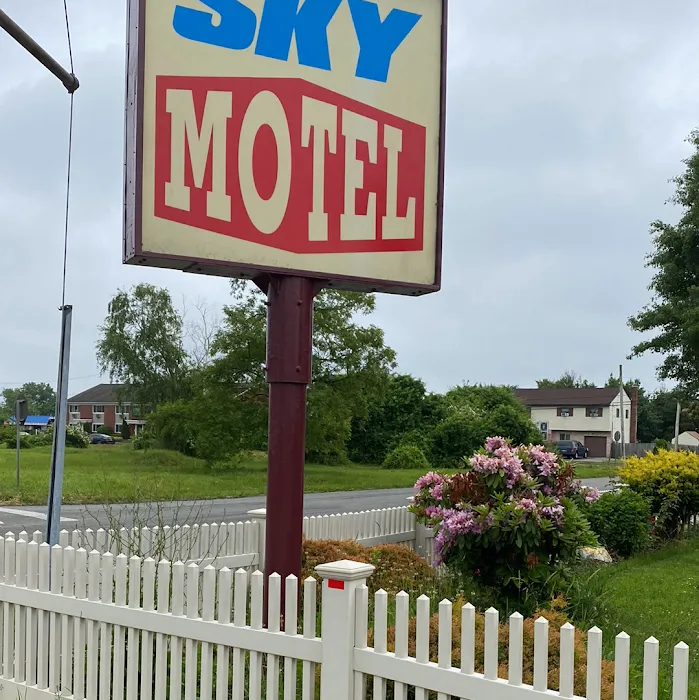 Sky Motel Picture 10
