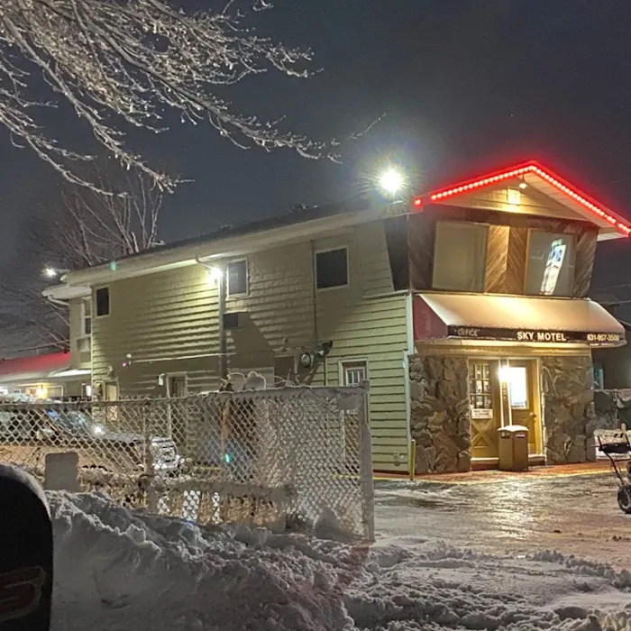 Sky Motel Picture 8