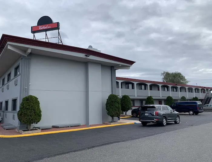 Red Roof Inn Copiague Picture 1