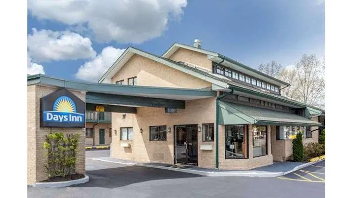 Days Inn by Wyndham Woodbury Long Island Picture 1