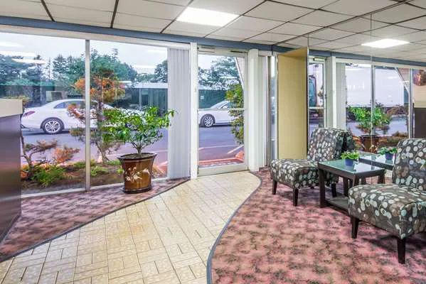 Days Inn by Wyndham Hicksville Long Island Picture 8