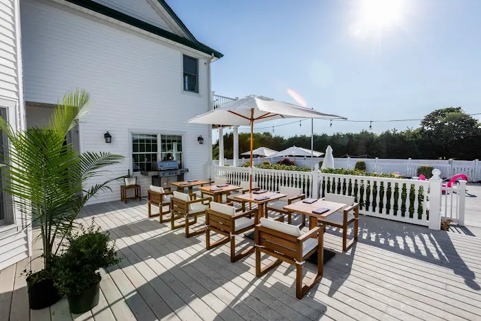 The Watermark Hamptons Picture 1