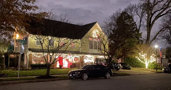 The Christmas Light Guy Picture 3