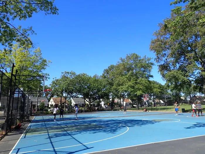 Cambria Playground Picture 10