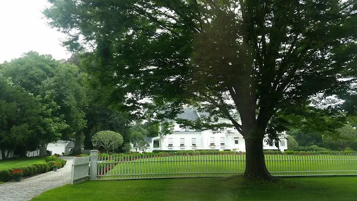 The Hedges Inn East Hampton Picture 7