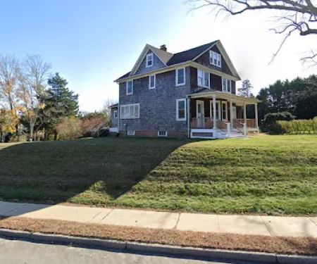 Hamptons Wellness Bed & Breakfast