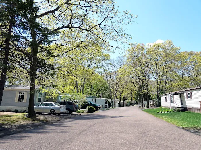 East Hampton Village Manufactured Home Community Picture 5
