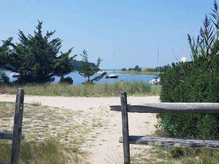 Northwest Harbor County Park Picture 9