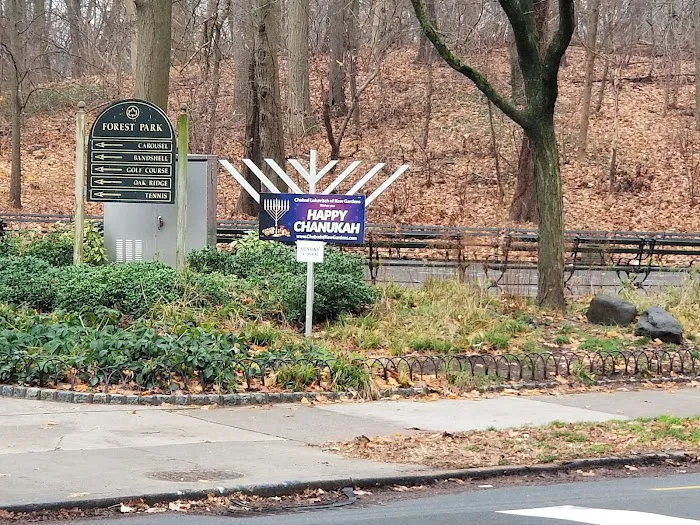 Wallenberg Square Picture 8