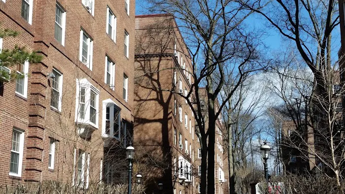 Wallenberg Square Picture 5