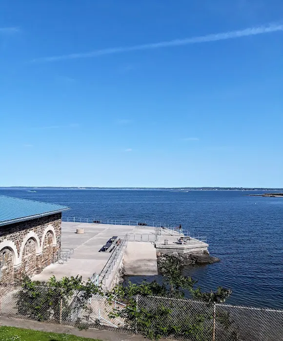 Hudson Park & Beach Picture 9