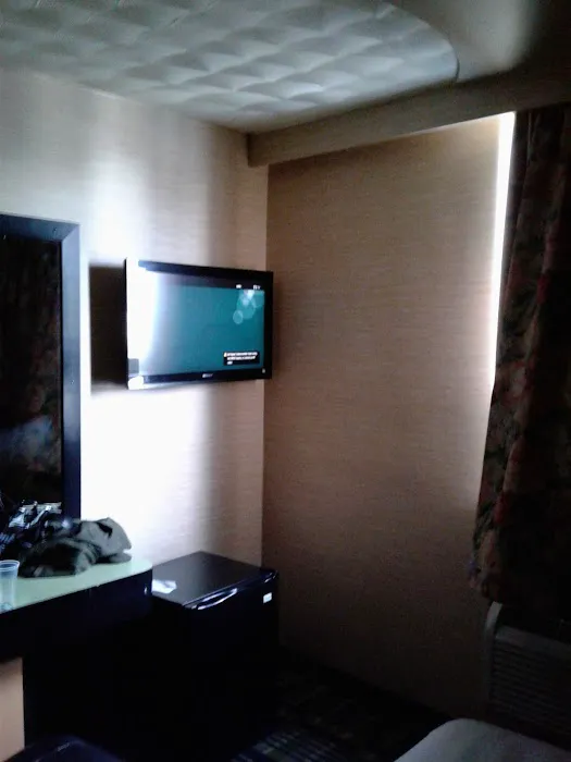 Oasis Motel Picture 5