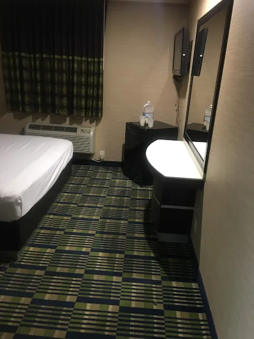 Oasis Motel Picture 9