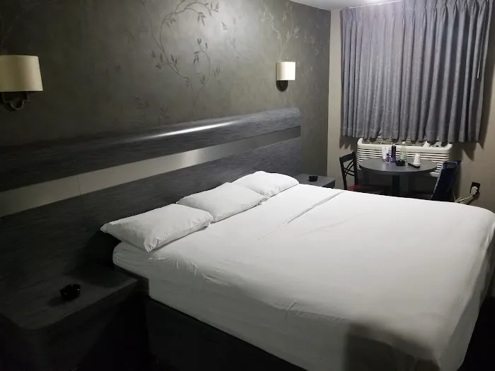Paradise Motor Inn Picture 3