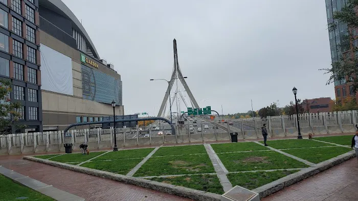 Boston Garden Picture 5
