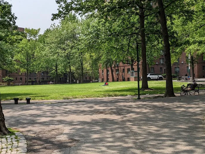 Parkchester Southern Park Picture 1