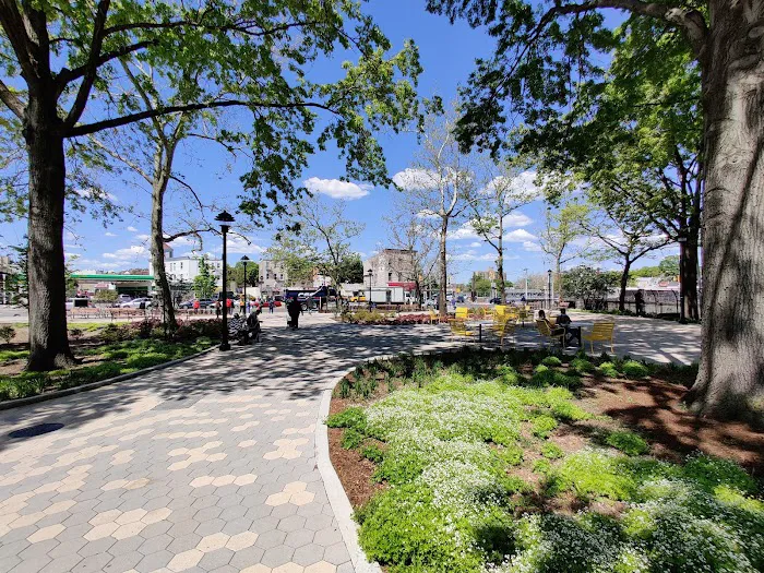 Virginia Park Picture 6