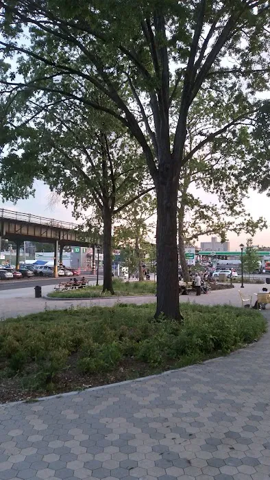 Virginia Park Picture 5