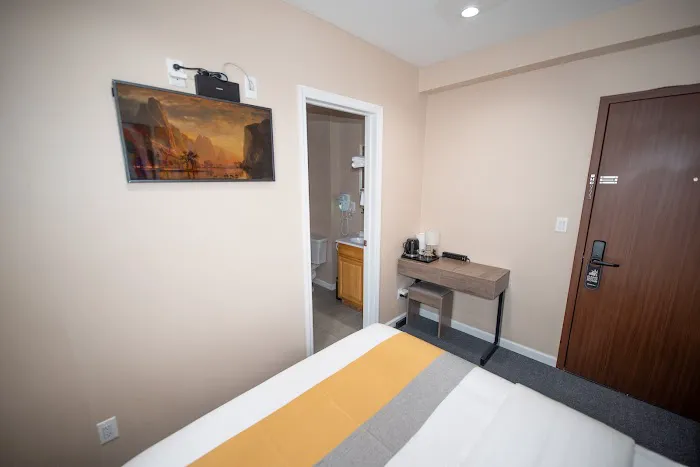Flushing Garden Hotel Picture 1