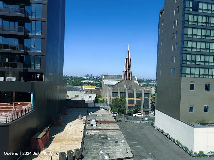 Flushing Hotel Picture 1