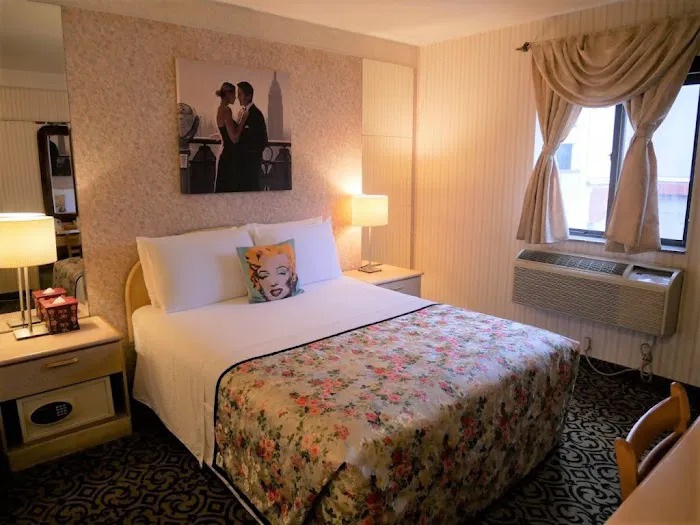 Flushing Central Hotel 88 Picture 5