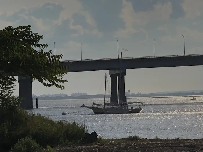 Bay Breeze Park Picture 3