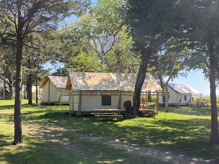 Sunset Pizza & Spirits, Cedar Point Camp Store & Safari Tent Glamping Picture 8