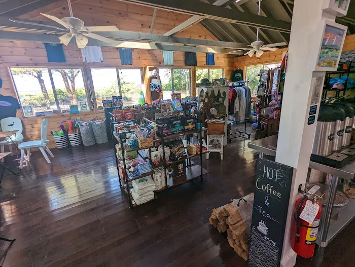 Sunset Pizza & Spirits, Cedar Point Camp Store & Safari Tent Glamping Picture 9